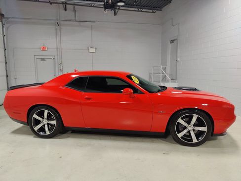 Used 2015 Dodge Challenger R/T Plus image 5