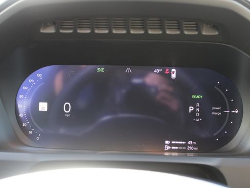 New 2026 Volvo XC90 T8 Plus w/ Protection Package Premier image 22