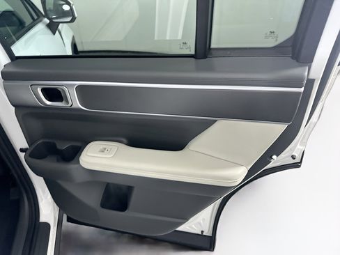 Used 2025 Hyundai Santa Fe SEL image 29