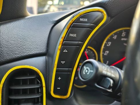 Used 2006 Chevrolet Corvette Coupe w/ Preferred Equipment Group image 25