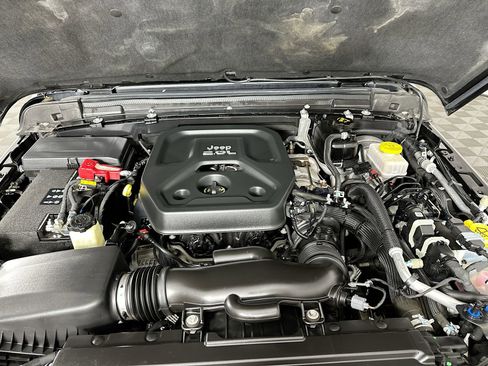 Used 2020 Jeep Wrangler Unlimited Sport S AWD/4WD image 33
