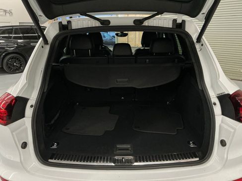 Used 2018 Porsche Cayenne Platinum Edition image 16