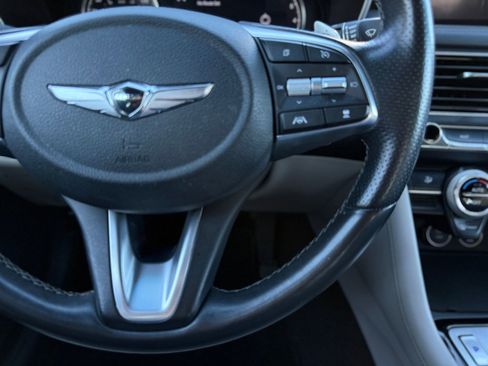 Used 2022 Genesis G70 2.0T image 26
