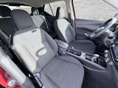 Certified 2024 Nissan Kicks SV image 27