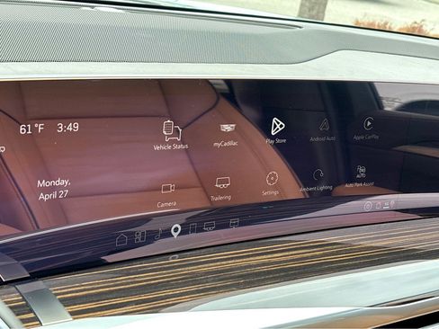 Used 2026 Cadillac Escalade ESV Luxury w/ Touring Package RWD image 33