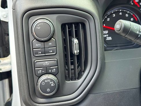 Used 2024 Chevrolet Silverado 1500 Custom Trail Boss AWD/4WD image 15