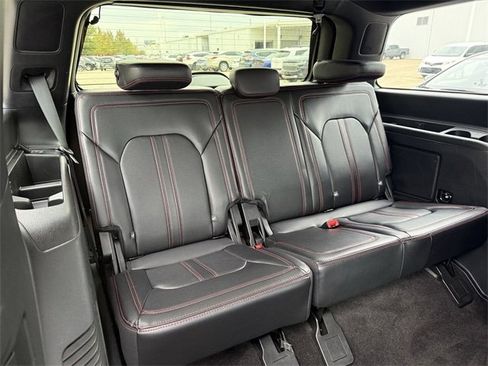 Used 2021 Ford Expedition Limited image 34