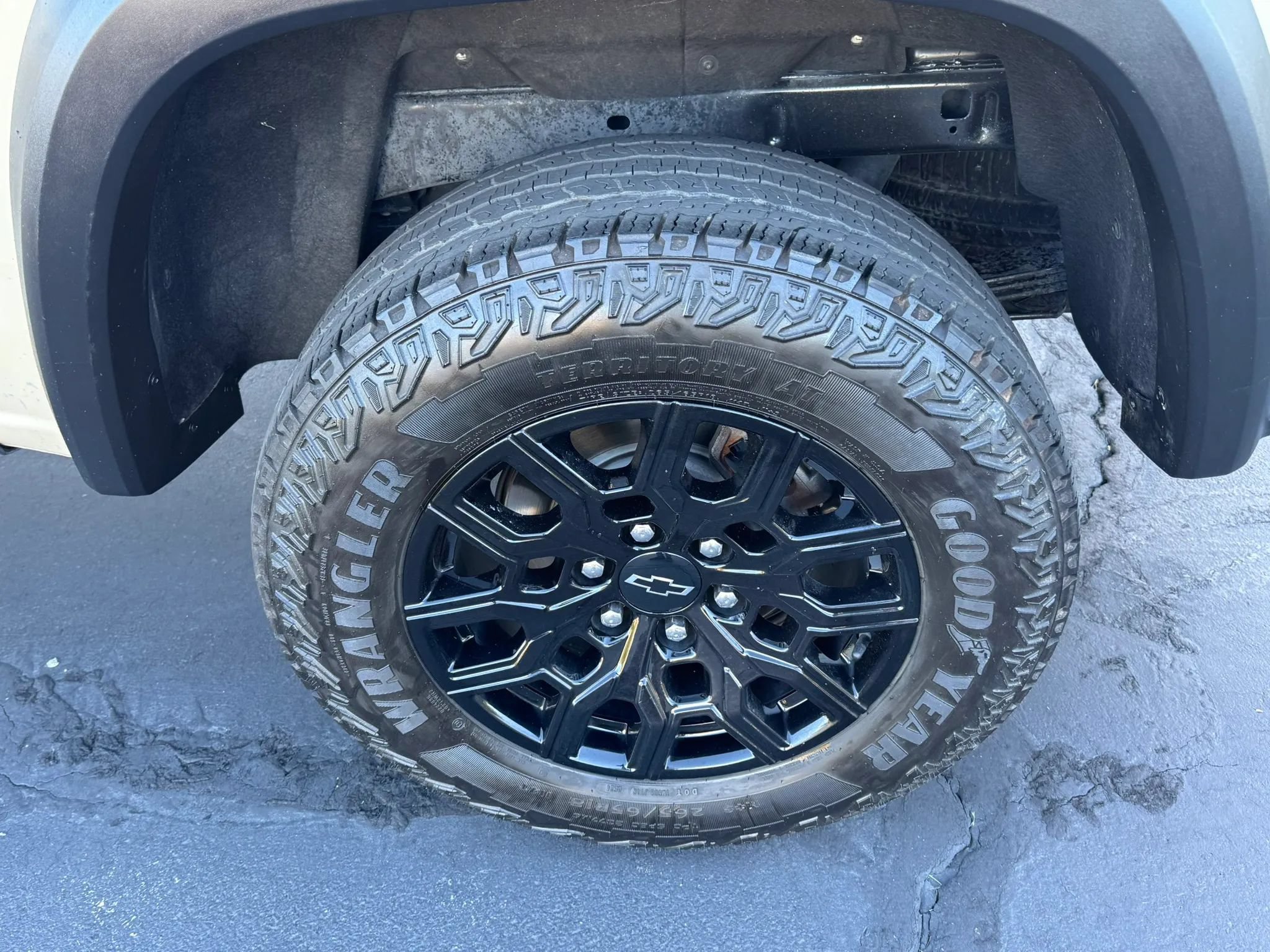 Used 2023 Chevrolet Colorado Trail Boss w/ Advanced Trailering Package AWD/4WD image 19