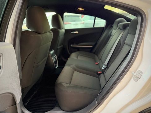 Used 2020 Dodge Charger SXT image 18