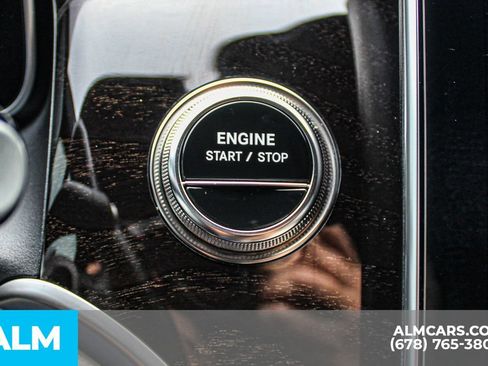Used 2025 Mercedes-Benz GLC 350e 4MATIC image 24
