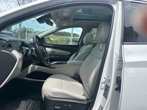 Certified 2022 Hyundai Tucson Limited w/ Cargo Package image 6