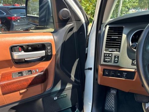 Used 2017 Toyota Sequoia Platinum RWD image 23