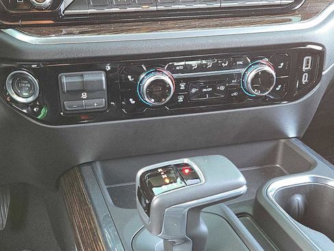 Used 2025 GMC Sierra 1500 Elevation w/ X31 Off-Road Package image 30