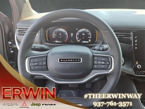 Certified 2024 Jeep Wagoneer L Series II w/ Flexible Seating Group AWD/4WD image 26