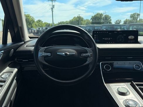 Used 2024 Genesis GV80 2.5T AWD/4WD image 24