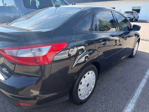 Used 2014 Ford Focus SE FWD image 5