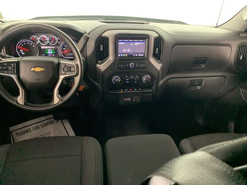 Used 2022 Chevrolet Silverado 1500 Custom w/ Safety Confidence Package AWD/4WD image 29