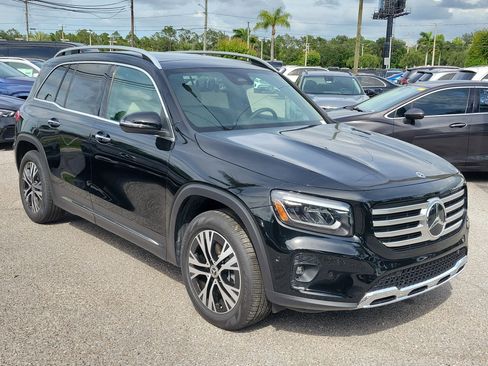 Certified 2026 Mercedes-Benz GLB 250 image 2