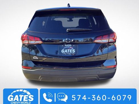 Used 2024 Chevrolet Equinox LS w/ LS Convenience Package image 8