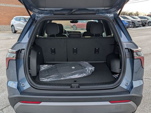 New 2026 Chevrolet Equinox LT w/ Safety and Technology Package image 9