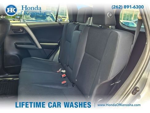 Used 2016 Toyota RAV4 LE FWD image 11