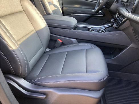 New 2026 Chevrolet Traverse LT w/ Midnight/Sport Edition image 30