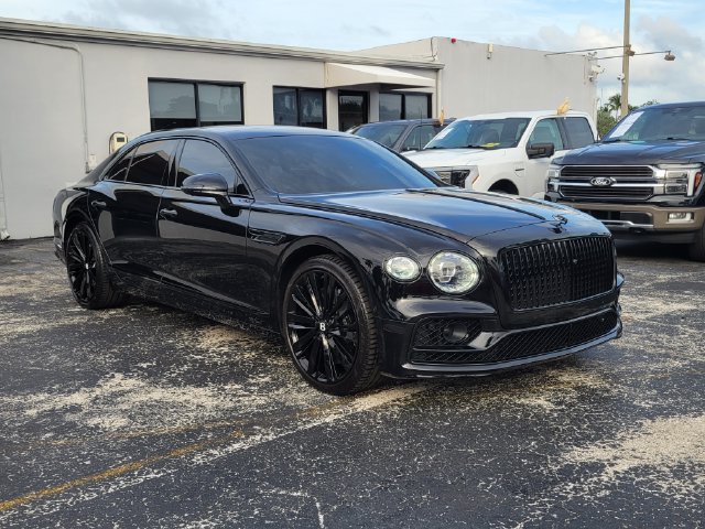 Used 2023 Bentley Flying Spur W12 AWD/4WD image 2