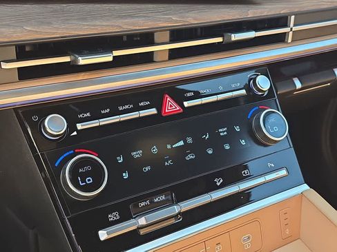 New 2026 Hyundai Santa Fe Limited FWD image 32