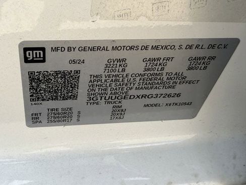 Used 2024 GMC Sierra 1500 Denali w/ Technology Package AWD/4WD image 34