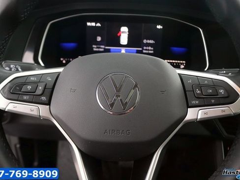 Used 2022 Volkswagen Jetta SE image 18