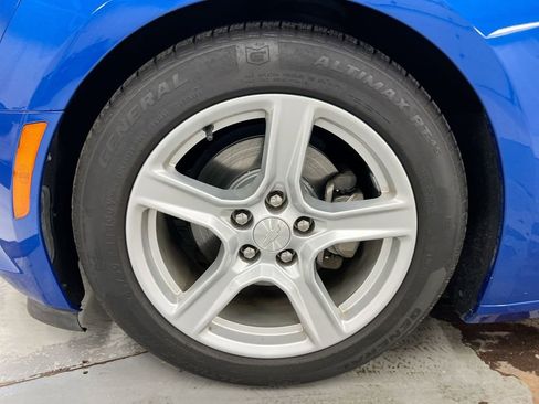 Used 2017 Chevrolet Camaro LT image 26