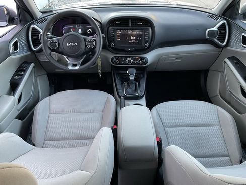 Used 2025 Kia Soul LX w/ LX Technology Package image 20