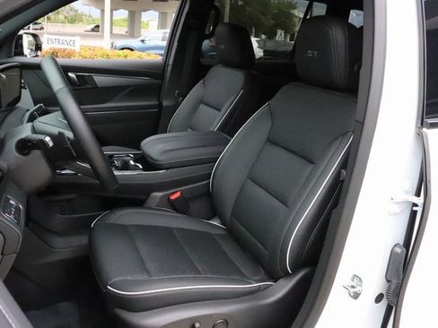 New 2025 Buick Enclave Sport Touring w/ Power Package image 11