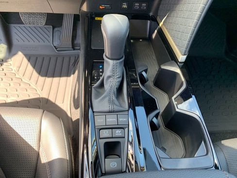 New 2026 Toyota Camry Hybrid AWD/4WD image 24