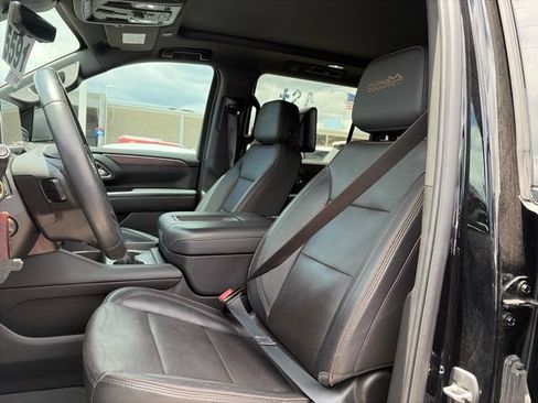 Used 2023 Chevrolet Suburban High Country w/ Advanced Technology Package AWD/4WD image 9