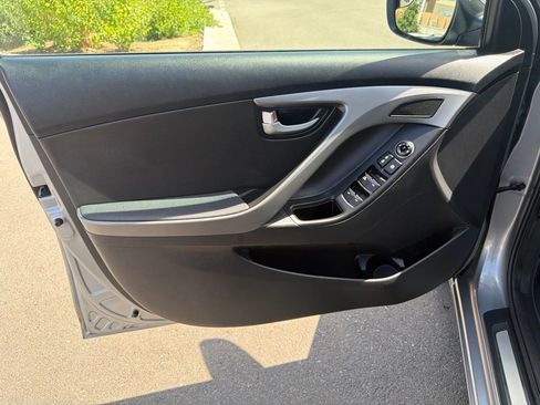 Used 2014 Hyundai Elantra Limited w/ Option Group 03 FWD image 23