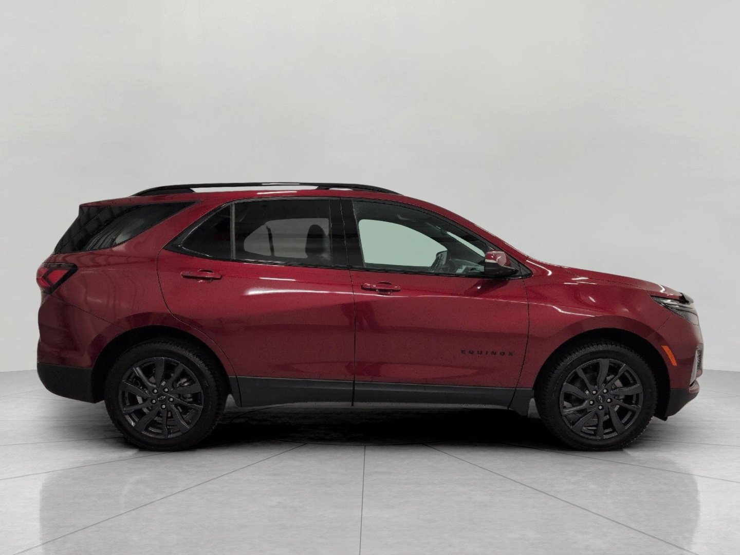 Certified 2022 Chevrolet Equinox RS w/ Infotainment Package AWD/4WD image 11