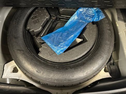 Used 2020 Toyota RAV4 Limited image 26