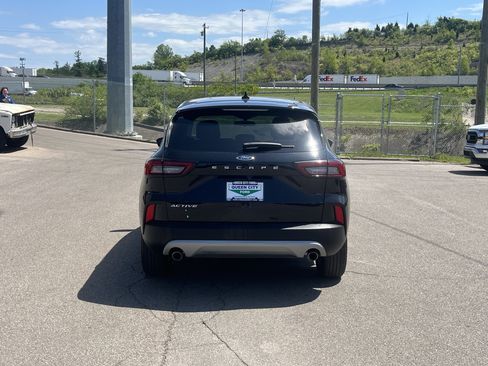 Used 2024 Ford Escape Active image 6