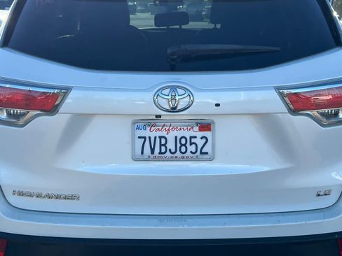 Used 2014 Toyota Highlander Plus FWD image 19