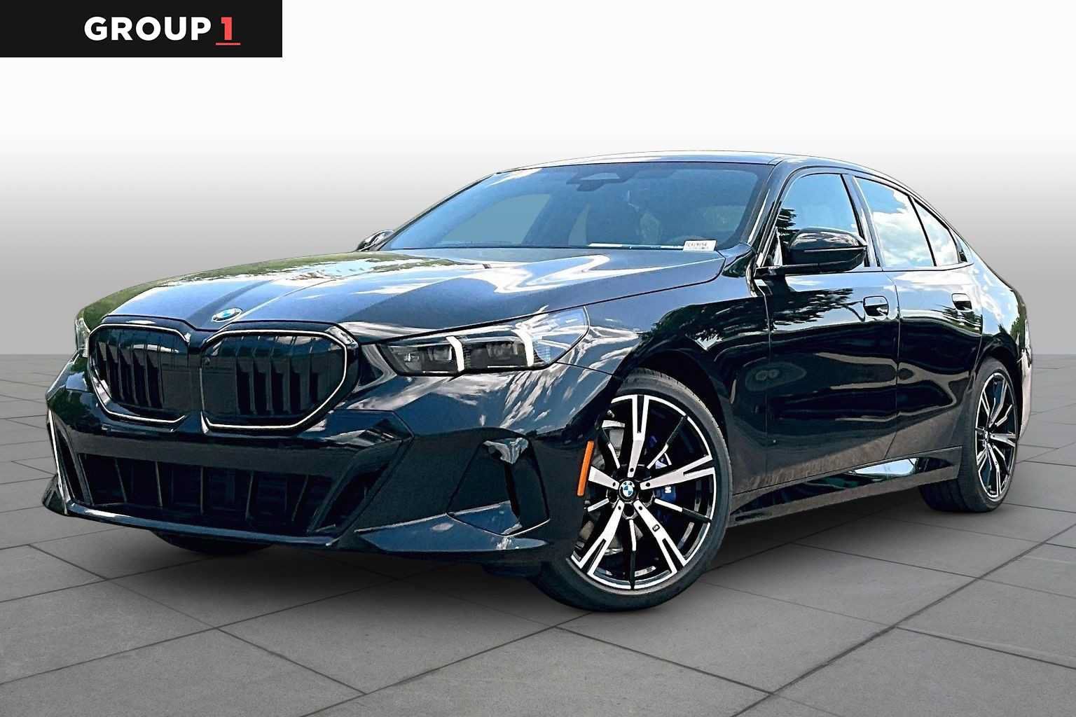 Used 2026 BMW 530i xDrive w/ M Sport Package AWD/4WD image 1