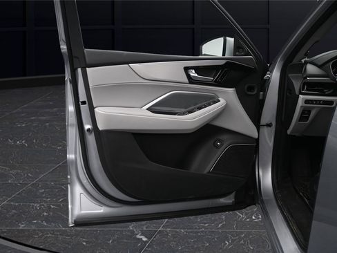 Certified 2026 Acura MDX FWD w/ Technology Package image 9