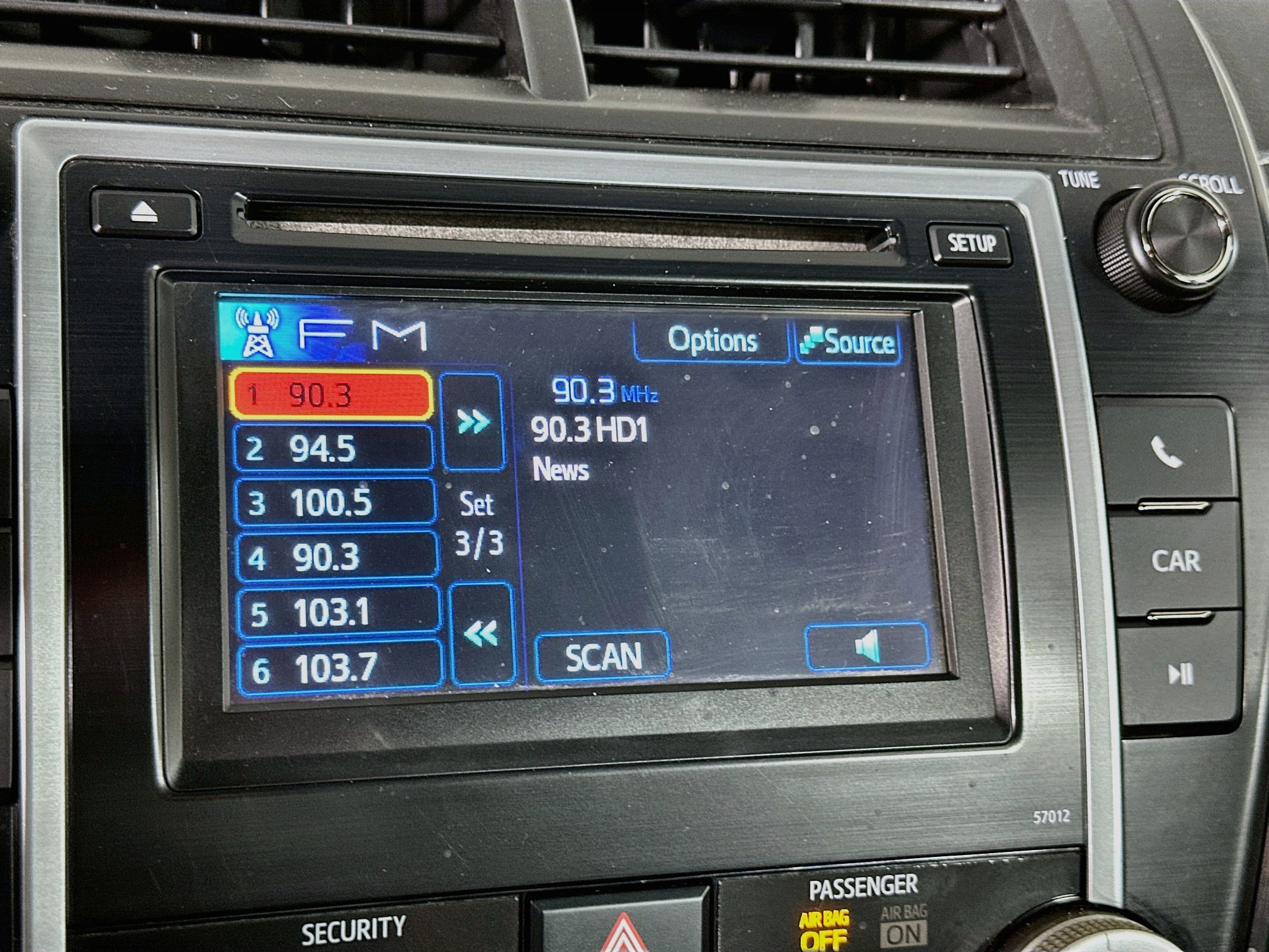 Used 2012 Toyota Camry SE FWD image 19
