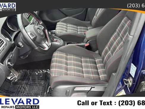 Used 2013 Volkswagen Golf 4-Door FWD image 24