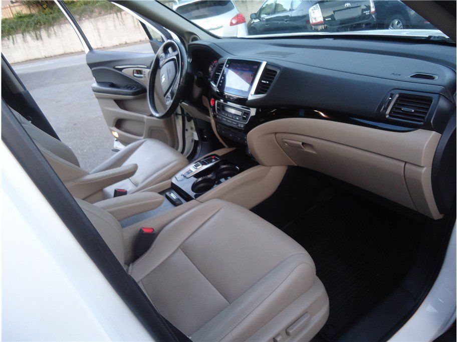 Used 2016 Honda Pilot Elite image 29