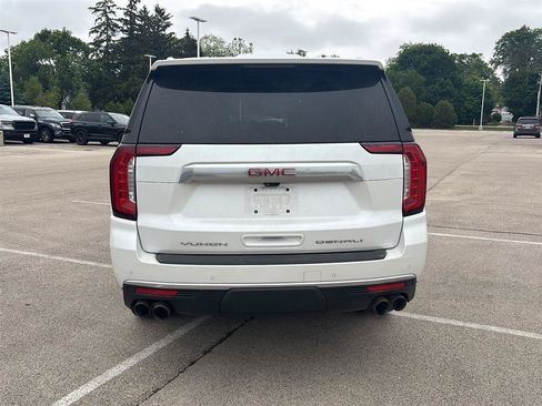 Used 2021 GMC Yukon XL Denali w/ Denali Premium Package AWD/4WD image 19