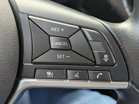 Used 2023 Nissan Kicks SV image 17