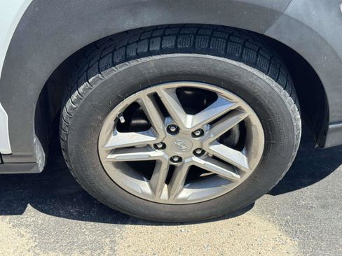 Used 2021 Hyundai Kona SE FWD image 5