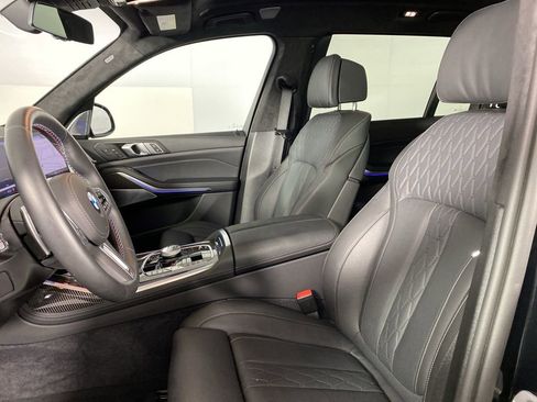 Certified 2025 BMW X7 M60i AWD/4WD image 13
