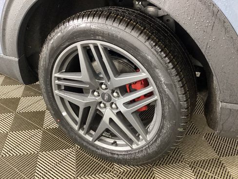 New 2026 Ford Explorer ST-Line w/ ST-Line Street Pack image 7